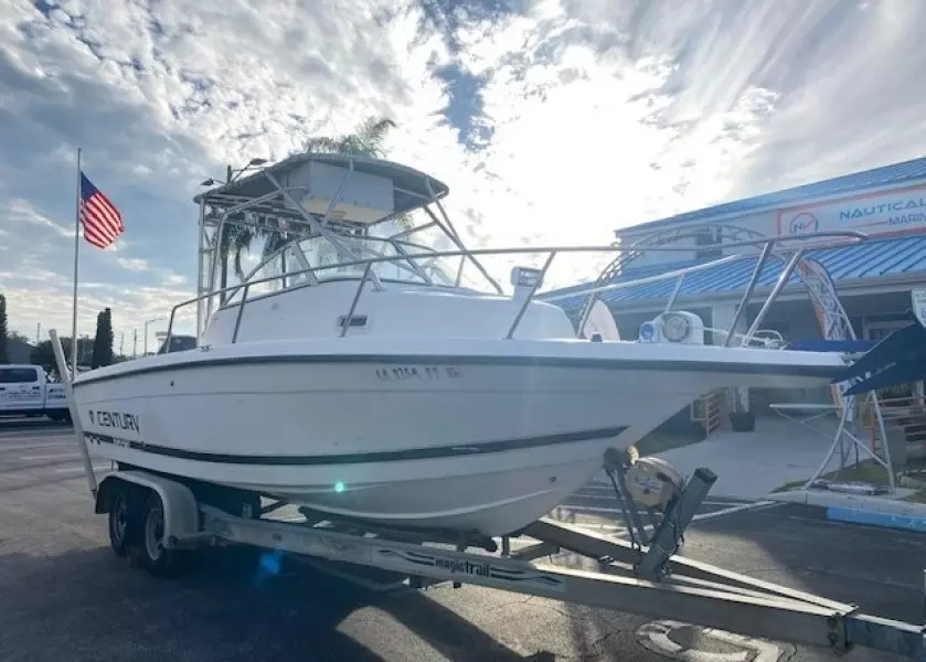 2001 Century 2300 Walkaround