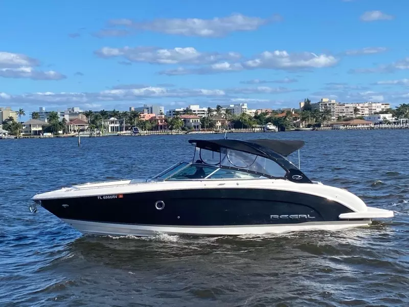 2016 Regal 3200 Bowrider
