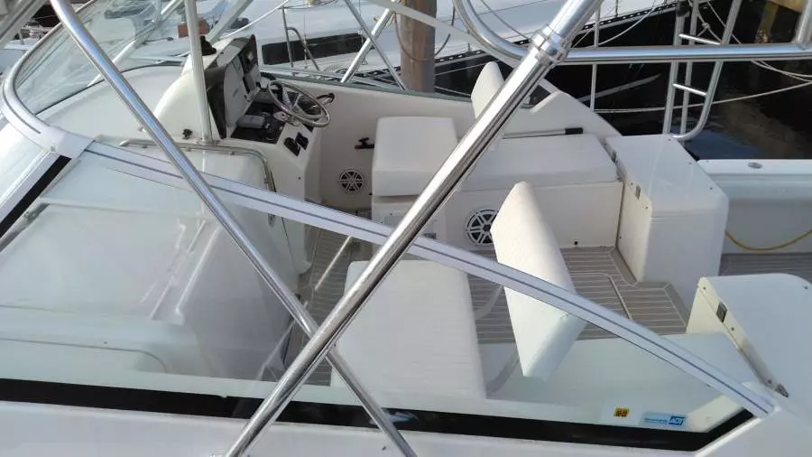 2007 Luhrs 31 Open