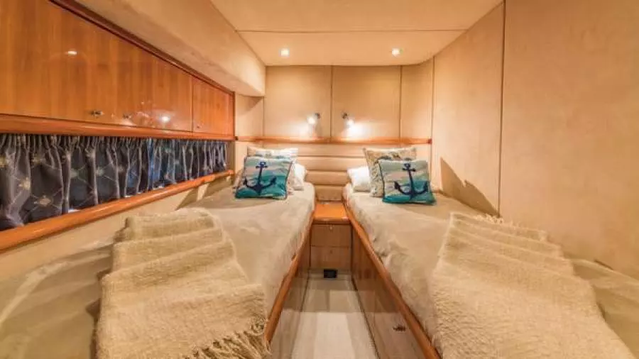 2004 Sunseeker Manhattan