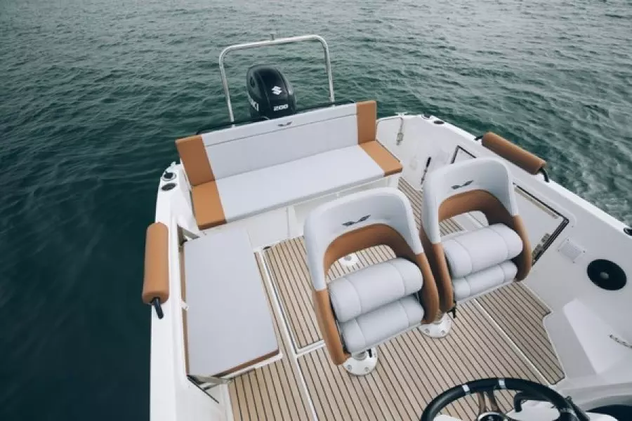 2026 Beneteau Flyer 7 Sundeck
