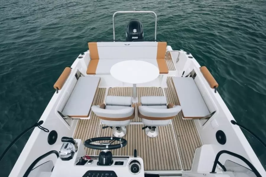 2026 Beneteau Flyer 7 Sundeck