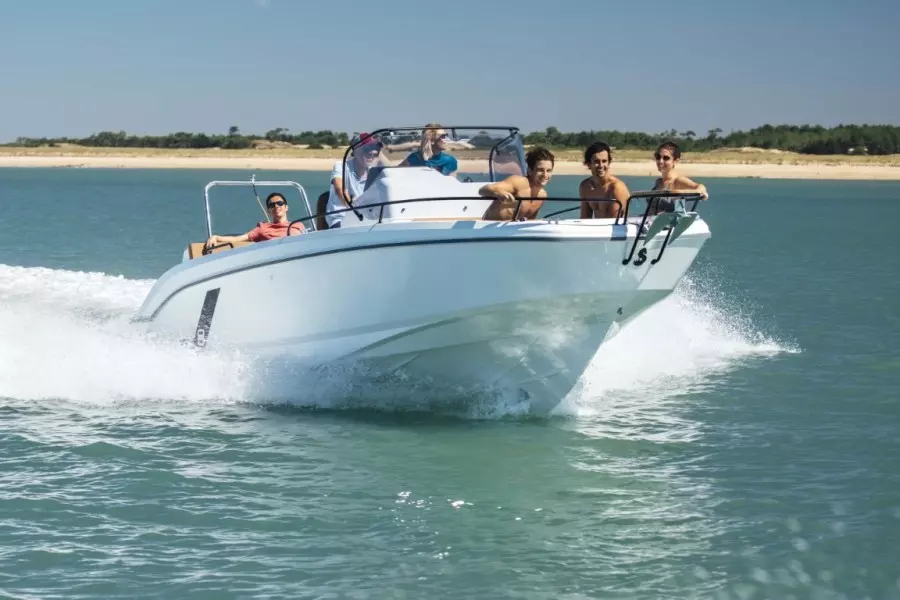 2026 Beneteau Flyer 8 Spacedeck