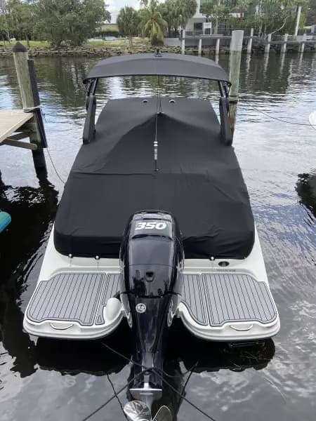 2019 Sea Ray SDX 270 Outboard
