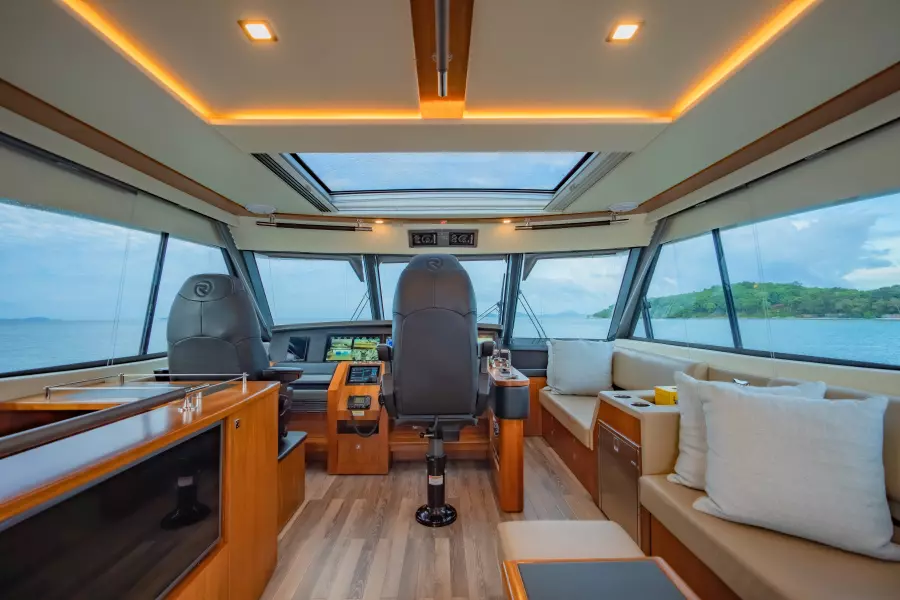 2019 Riviera 68 Sport Motor Yacht