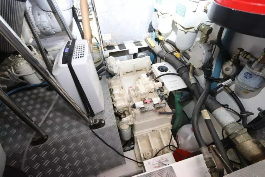 2004 Sunseeker Predator