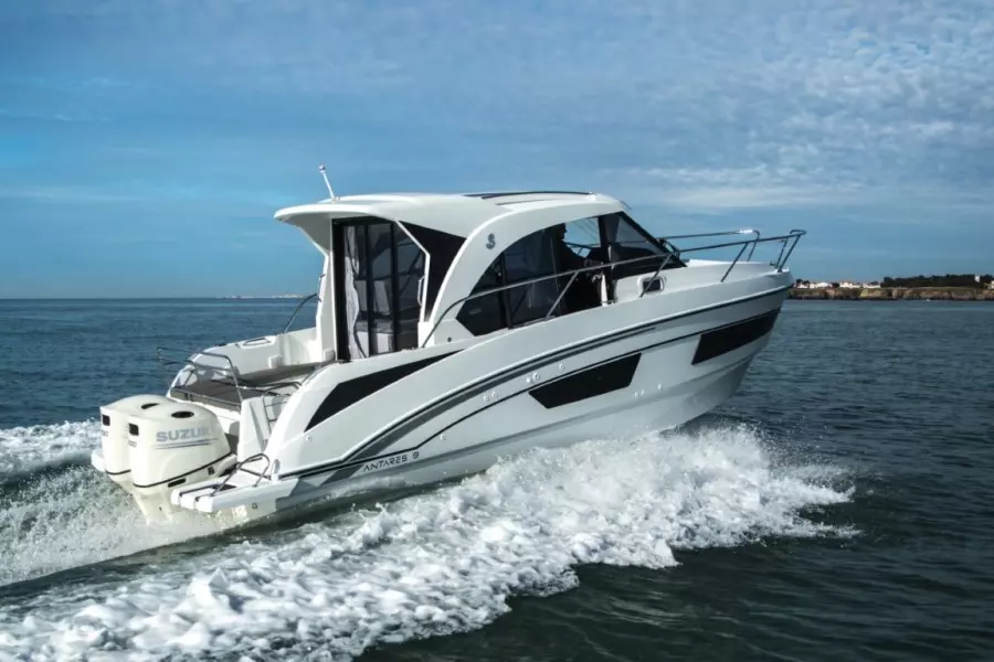 2025 Beneteau Antares 9