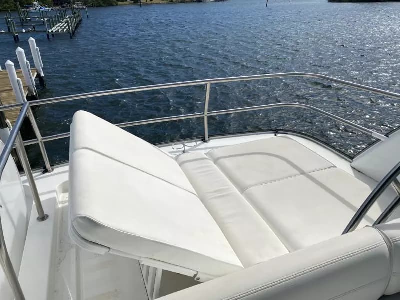 2009 Cruisers Yachts 447