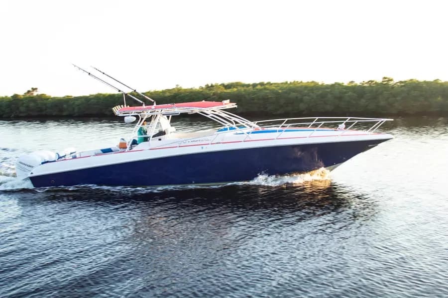 2005 Fountain 38 LX 09