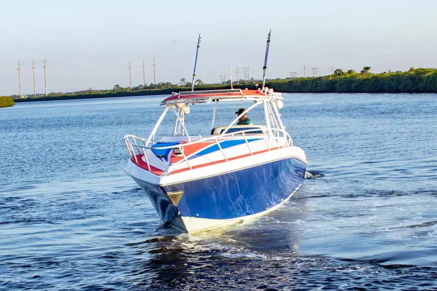 2005 Fountain 38 LX 38