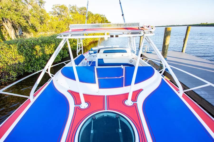 2005 Fountain 38 LX 28