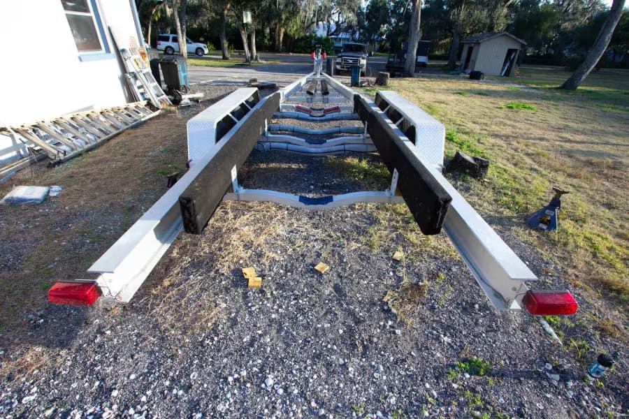 2005 Fountain 38 LX 55