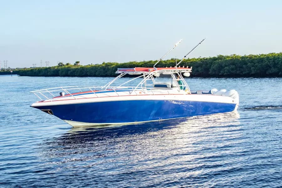 2005 Fountain 38 LX 51