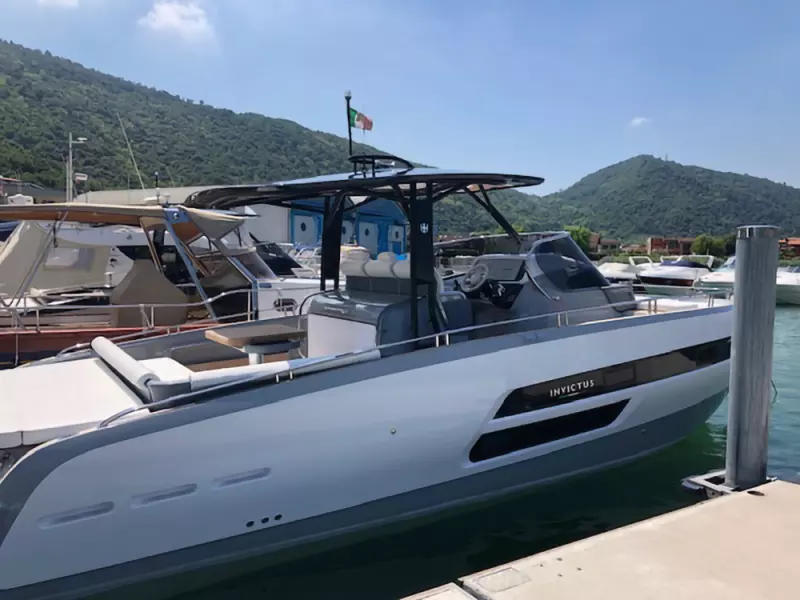 2018 Invictus 370 GT