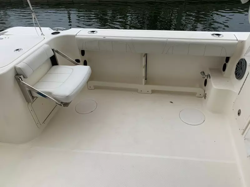 2015 World Cat 320 EC