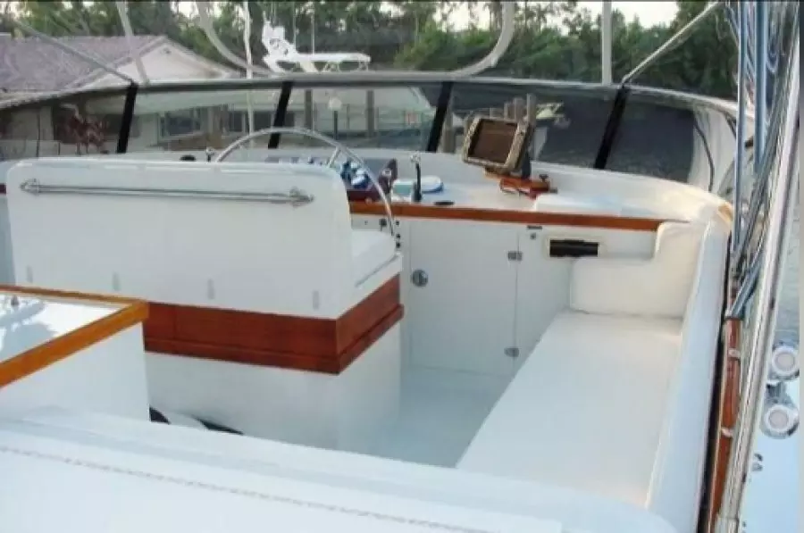 1965 Burger Cockpit Flybridge Motor Yacht
