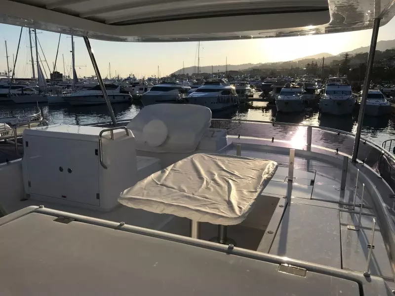 2019 Sirena 58 Flybridge