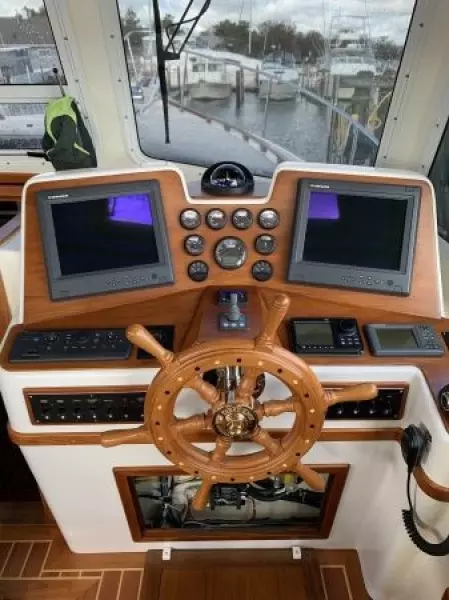 2007 Northern Bay 38