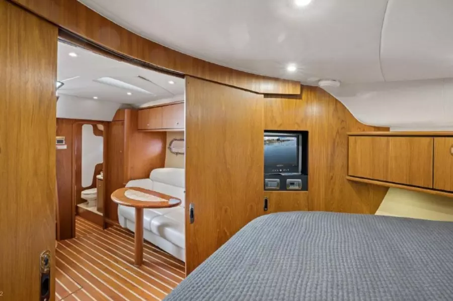 2008 Tiara Yachts 3900 Sovran