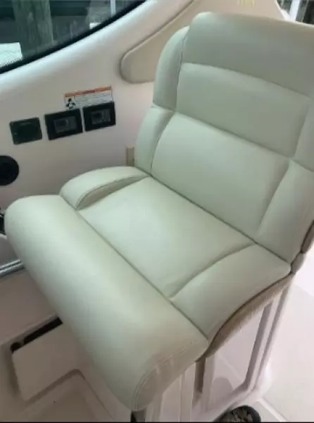 2008 Tiara Yachts 3900 Sovran