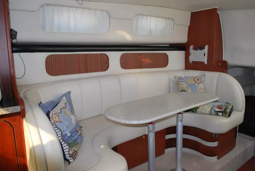 2002 Rinker 342 Fiesta Vee