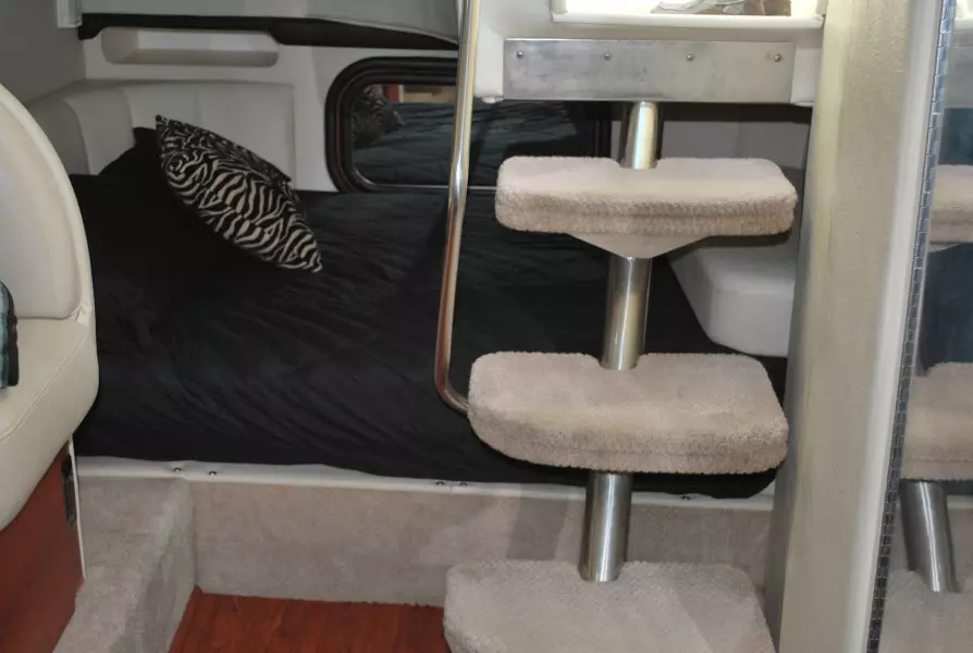 2002 Rinker 342 Fiesta Vee