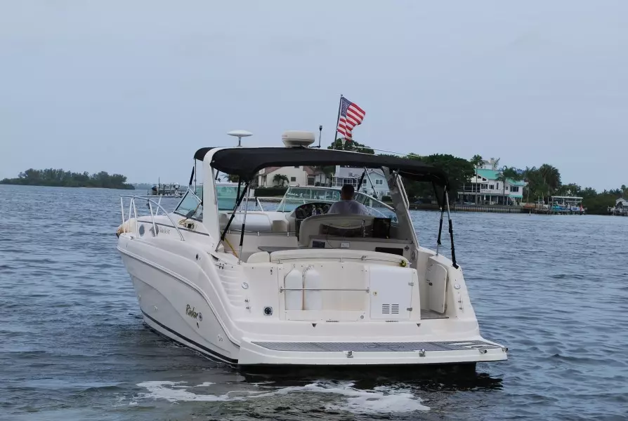 2002 Rinker 342 Fiesta Vee