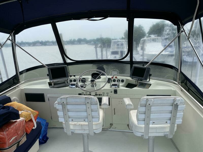 1983 Tollycraft Aft Cabin