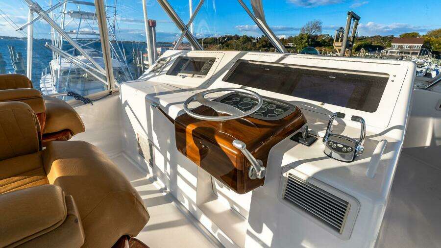 2002 Viking 52 Convertible