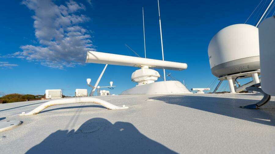 2002 Viking 52 Convertible