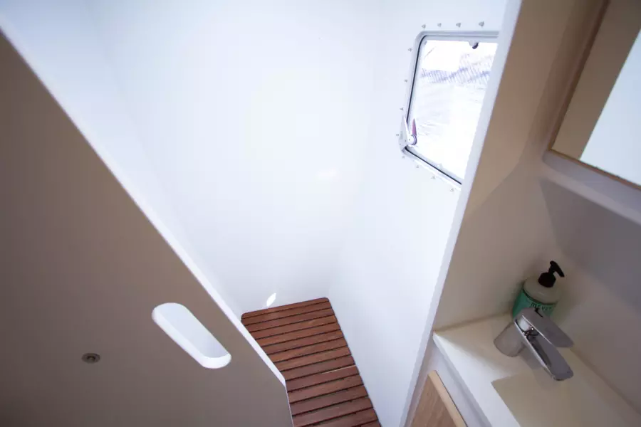 Owners Side Shower Stall