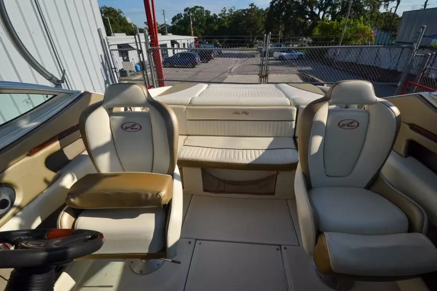 2007 Sea Ray 210 Select Tower