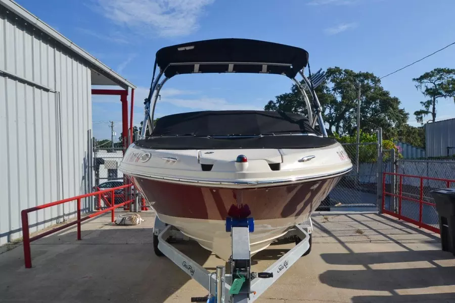 2007 Sea Ray 210 Select Tower
