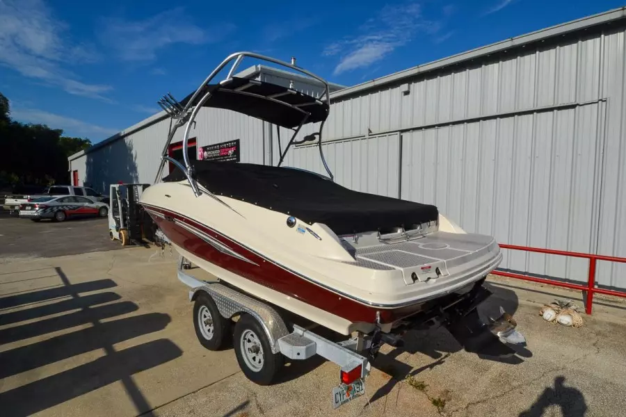 2007 Sea Ray 210 Select Tower