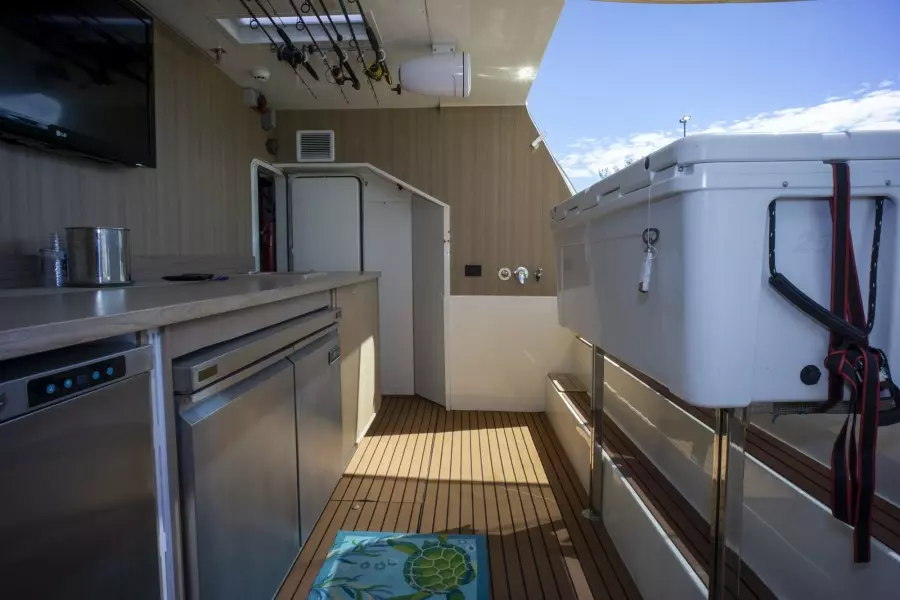 2000 Ferretti Yachts Custom Line 94