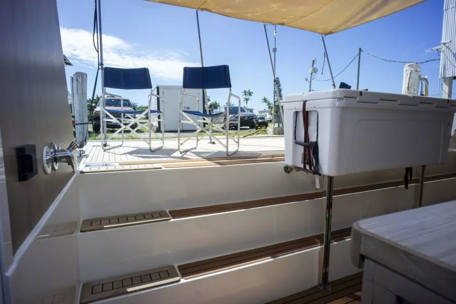 2000 Ferretti Yachts Custom Line 94