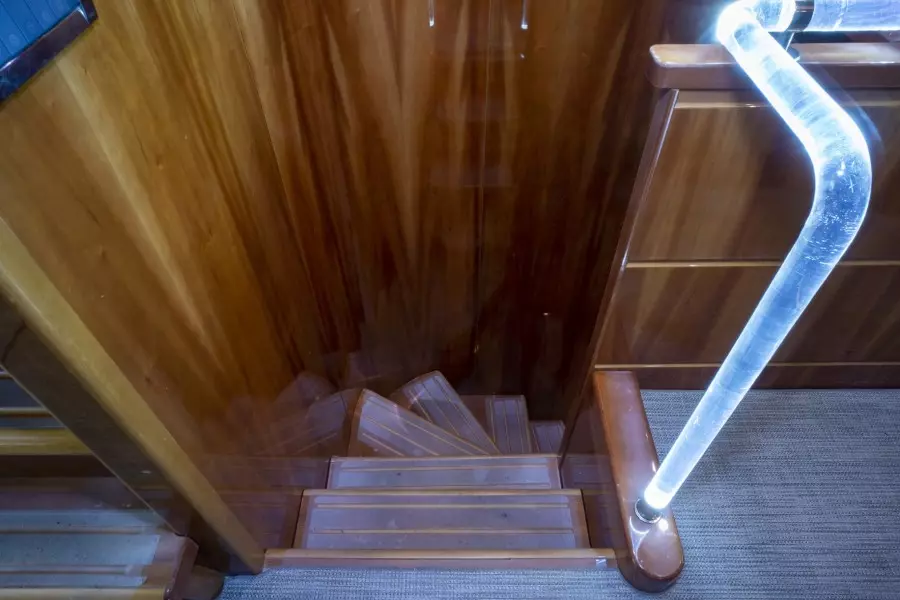 2000 Ferretti Yachts Custom Line 94