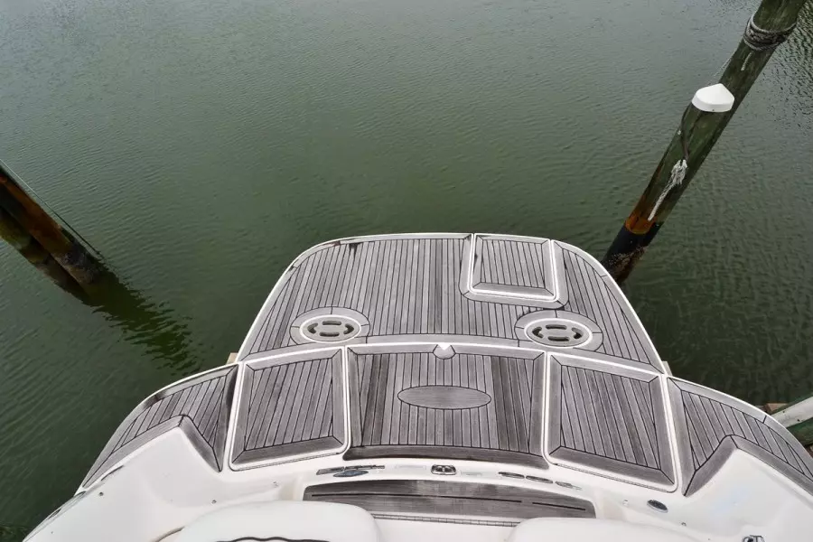 2010 Sea Ray 300 SLX 50