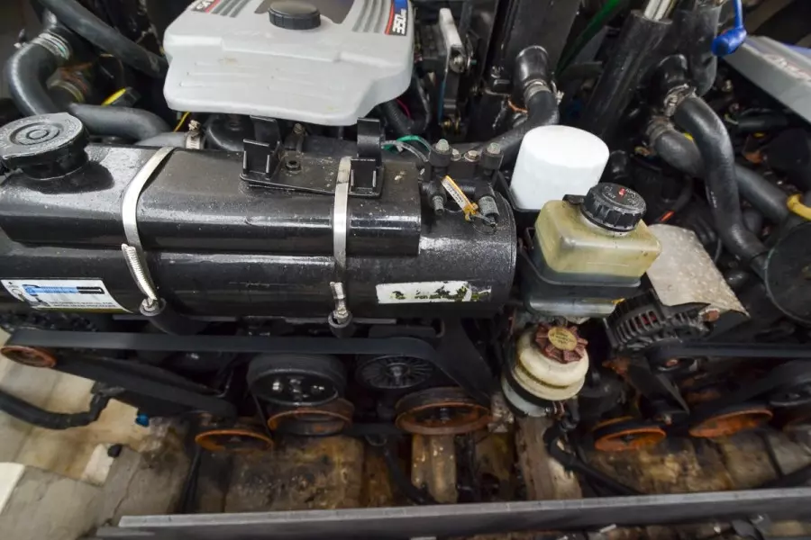 2010 Sea Ray 300 SLX 47