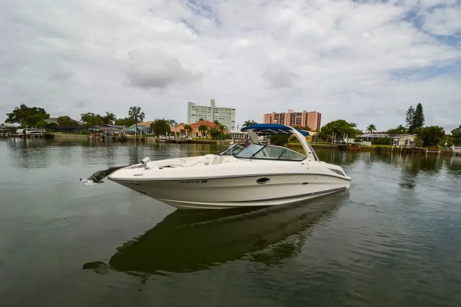2010 Sea Ray 300 SLX 09