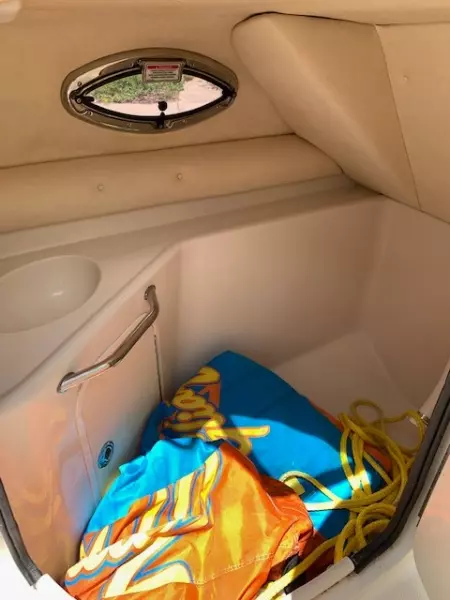 2006 Sea Ray 240 SunDeck