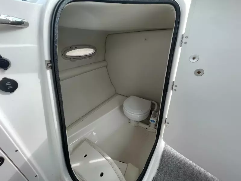 2005 Chaparral 236 Sunesta