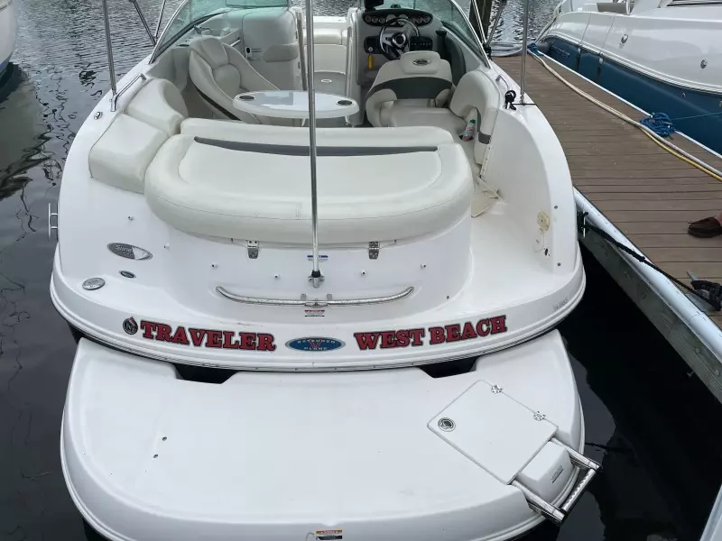 2005 Chaparral 236 Sunesta