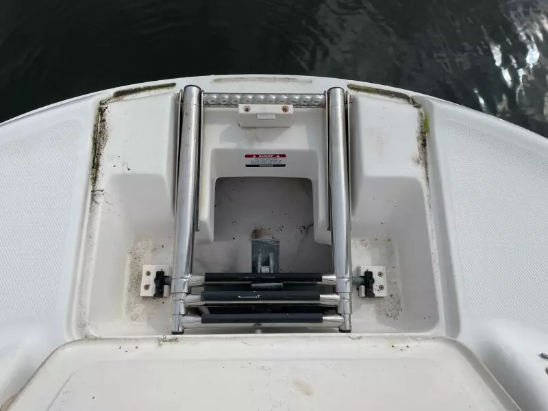 2005 Chaparral 236 Sunesta