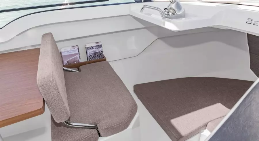 2026 Beneteau Antares 7