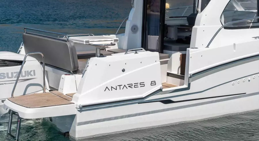 2026 Beneteau Antares 8