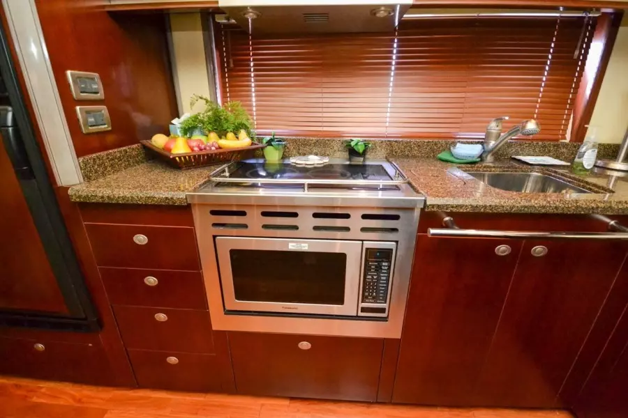 2006 Sea Ray 48 Sundancer