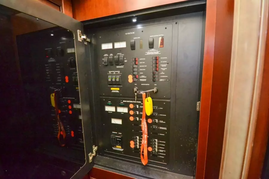 2006 Sea Ray 48 Sundancer