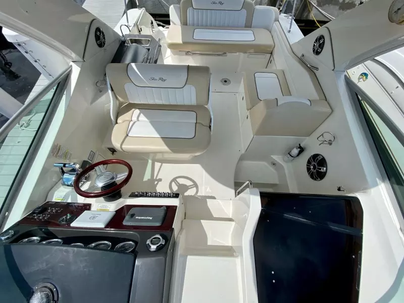 2013 Sea Ray 310 Sundancer