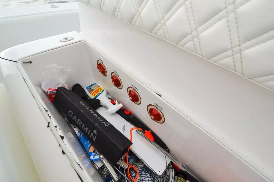 2018 SeaHunter 35 cc